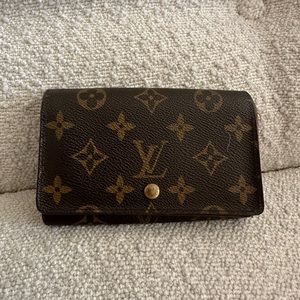 LV Monogram Snap Wallet